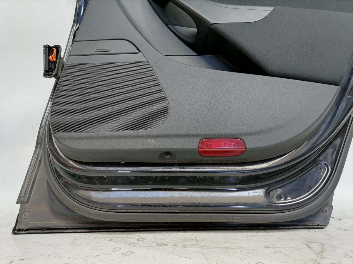 VW Passat 3C original T&uuml;r hinten rechts Kombi Variant LC9X Deepblack Bj.2009